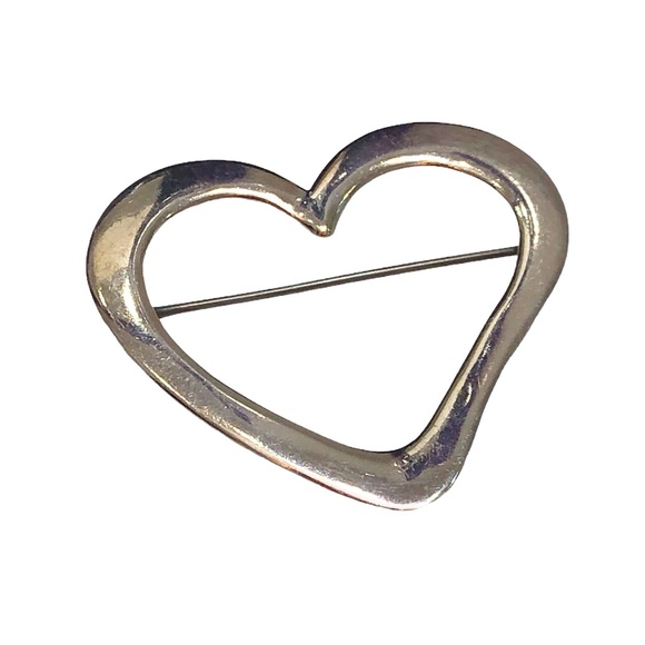VINTAGE STERLING SILVER OPEN HEART BROOCH - Picture 6 of 15